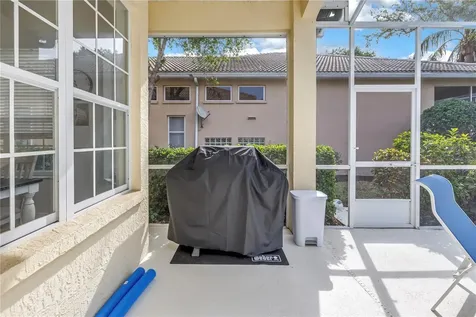 4334 Mirabella Circle Bradenton FL 34210