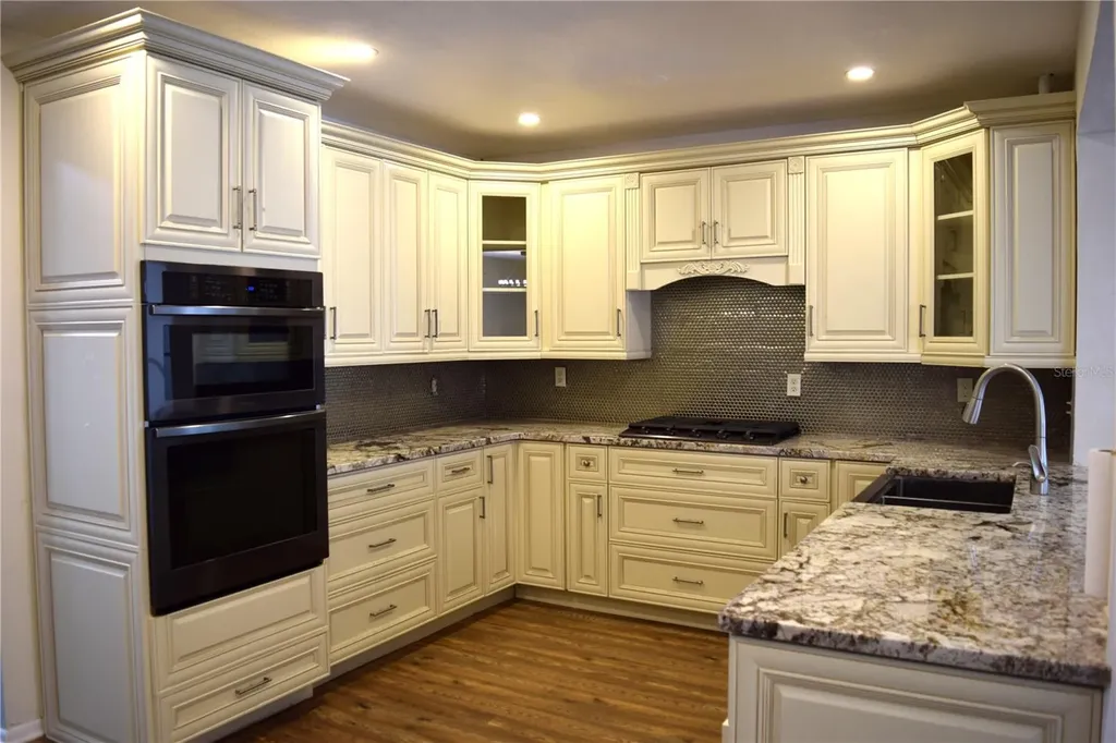 2690 64th Place N St Petersburg FL 33702