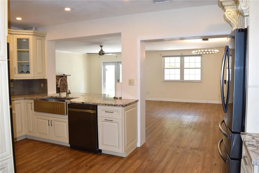 2690 64th Place N St Petersburg FL 33702