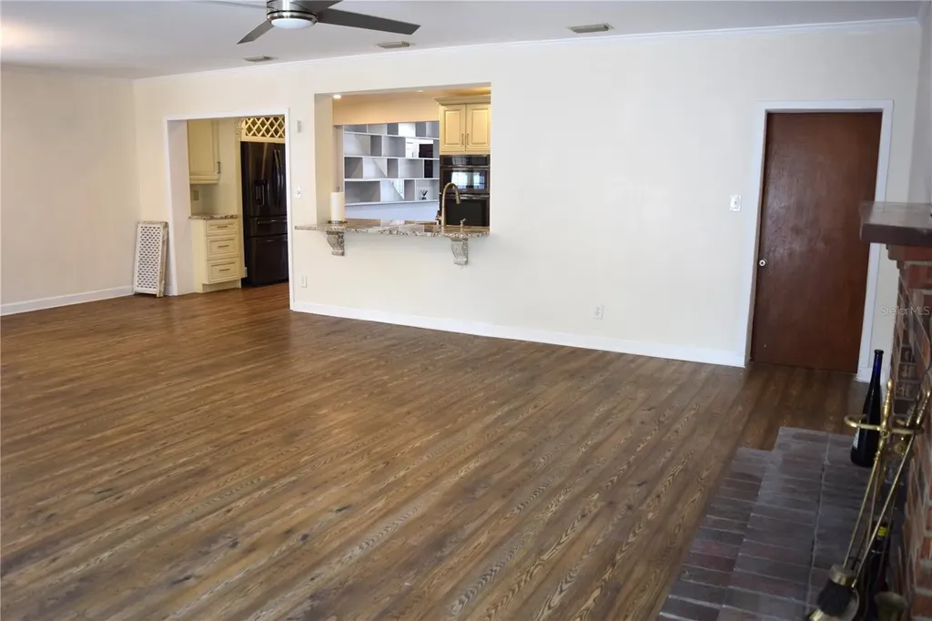 2690 64th Place N St Petersburg FL 33702