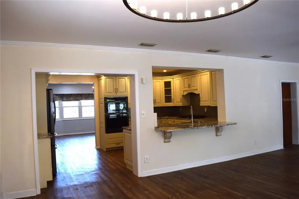 2690 64th Place N St Petersburg FL 33702