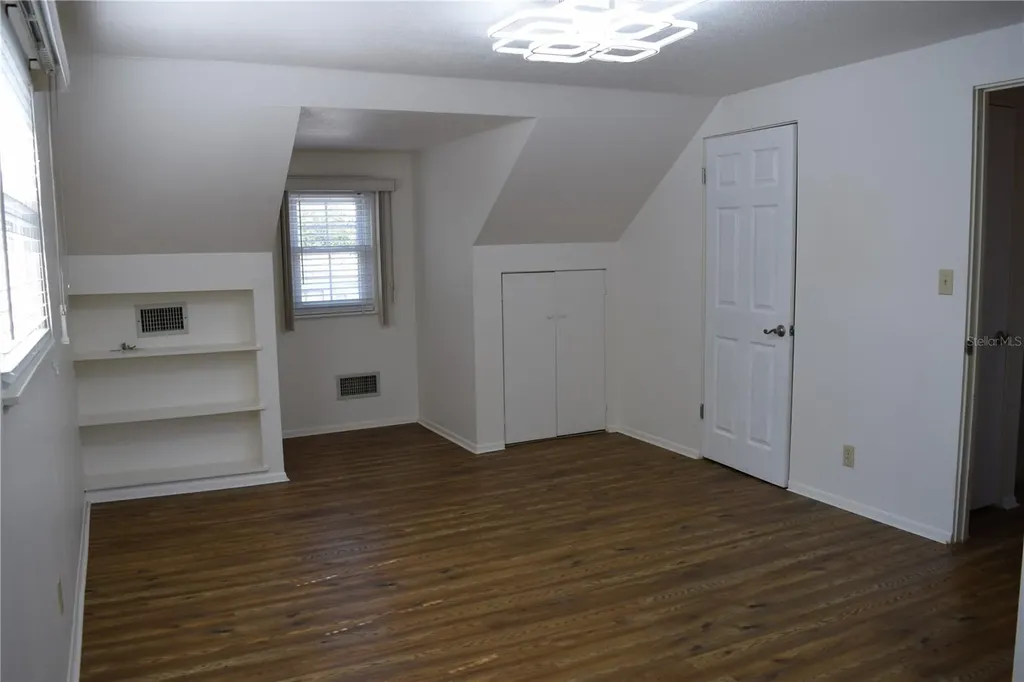 2690 64th Place N St Petersburg FL 33702