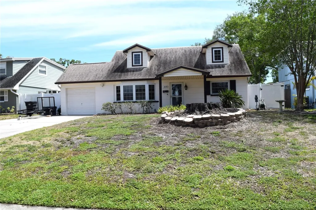 2690 64th Place N St Petersburg FL 33702