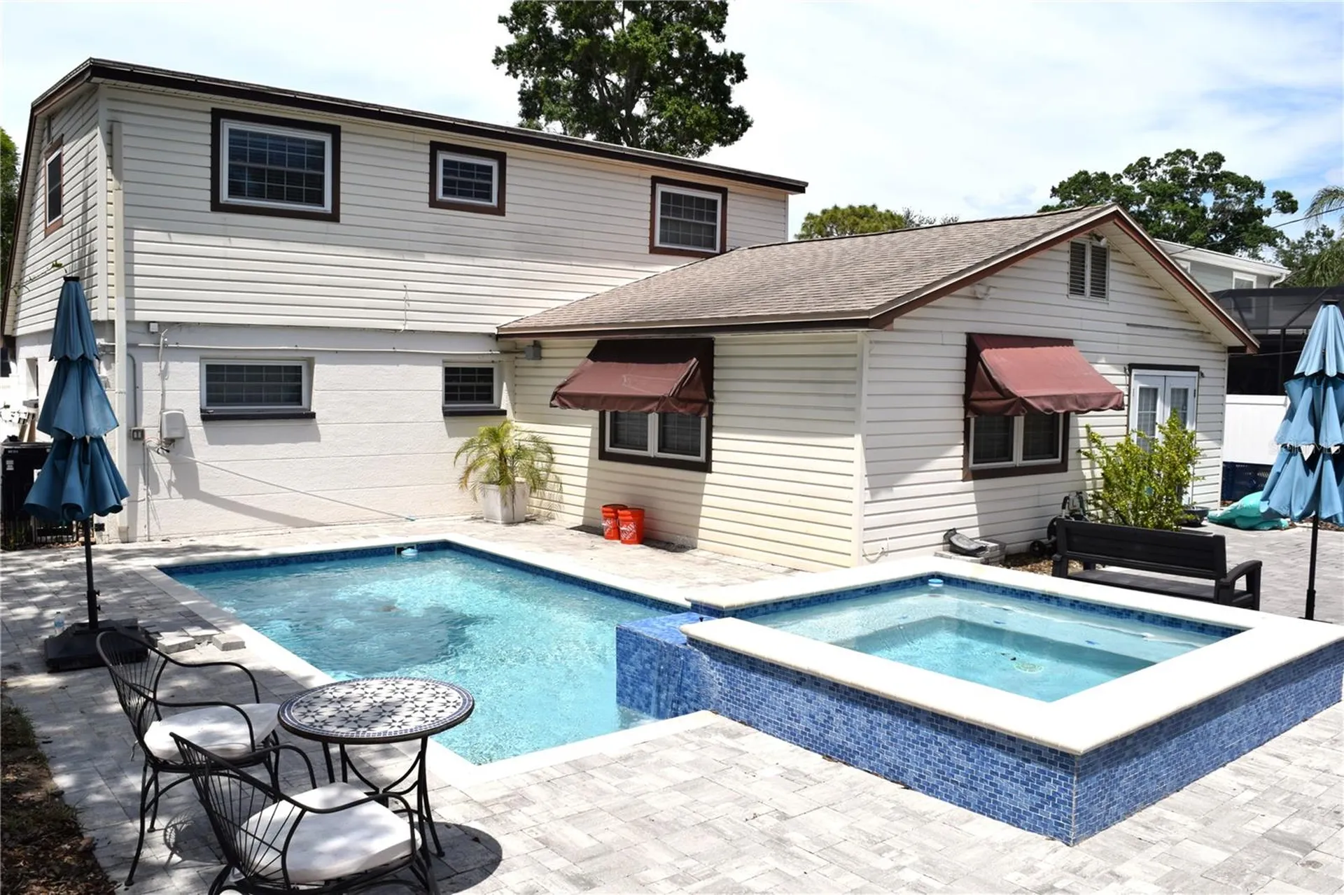 2690 64th Place N St Petersburg FL 33702