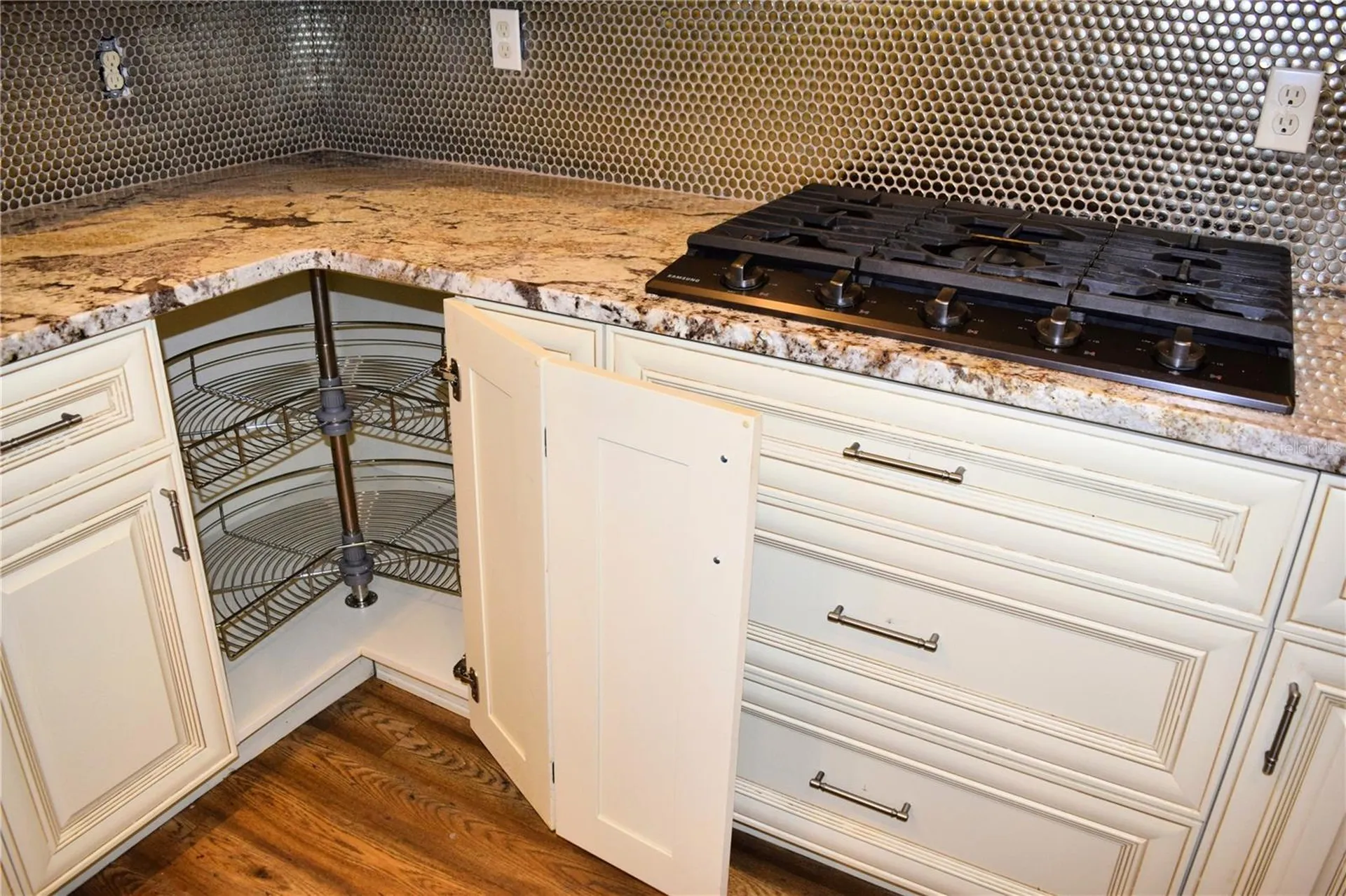 2690 64th Place N St Petersburg FL 33702