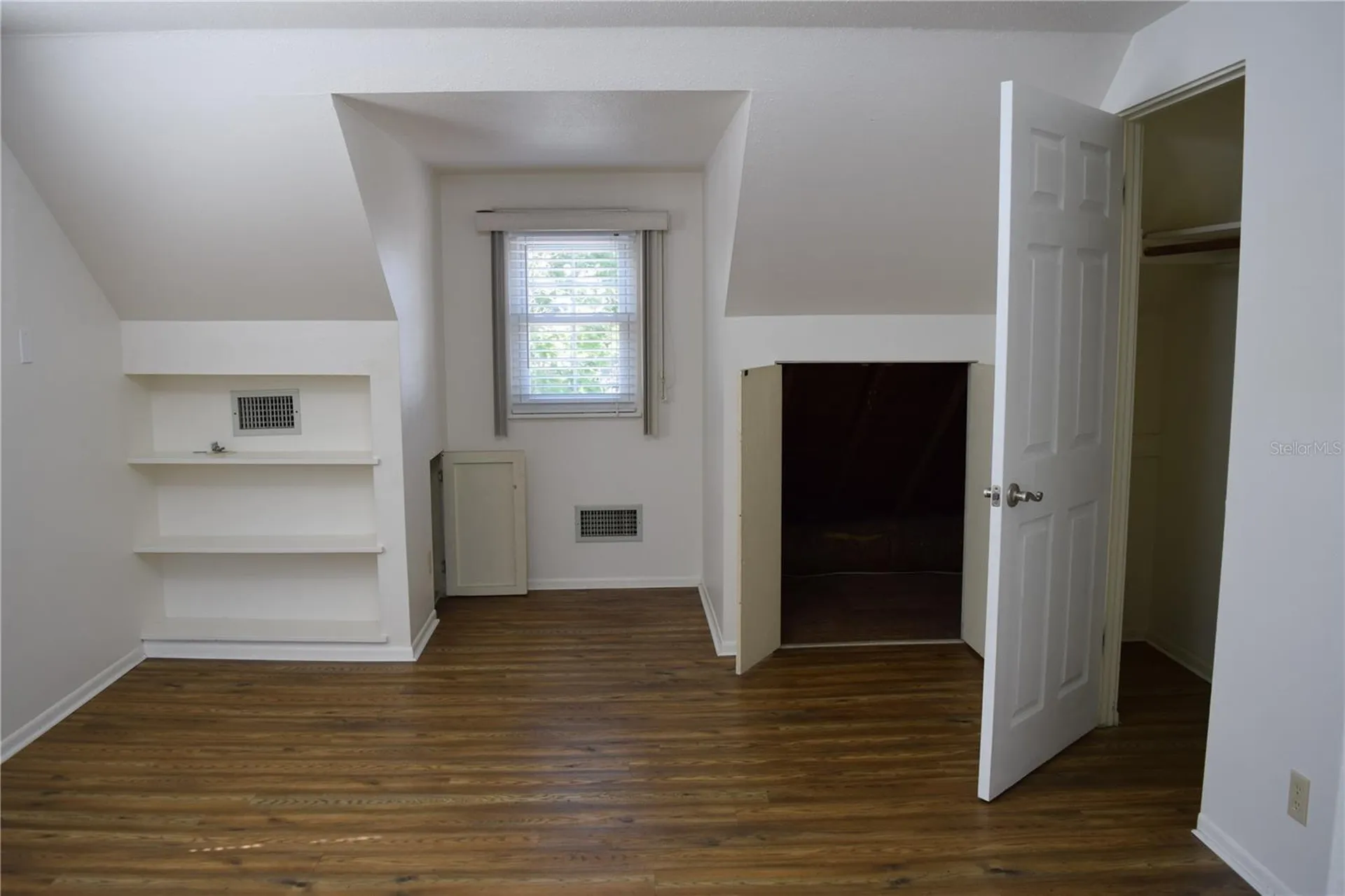 2690 64th Place N St Petersburg FL 33702