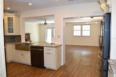 2690 64th Place N St Petersburg FL 33702