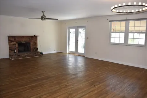 2690 64th Place N St Petersburg FL 33702
