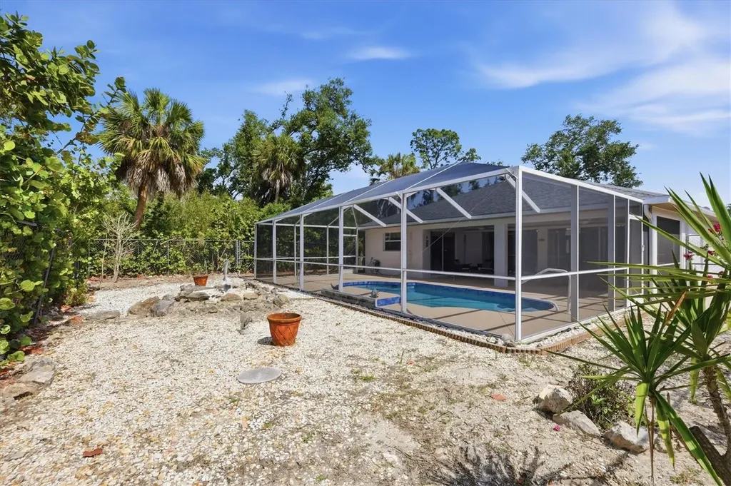 206 Cougar Way Rotonda West FL 33947