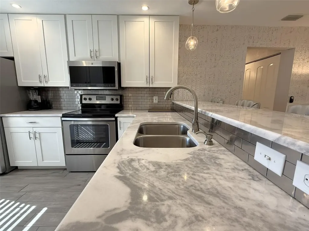 3001 58th Avenue S St Petersburg FL 33712