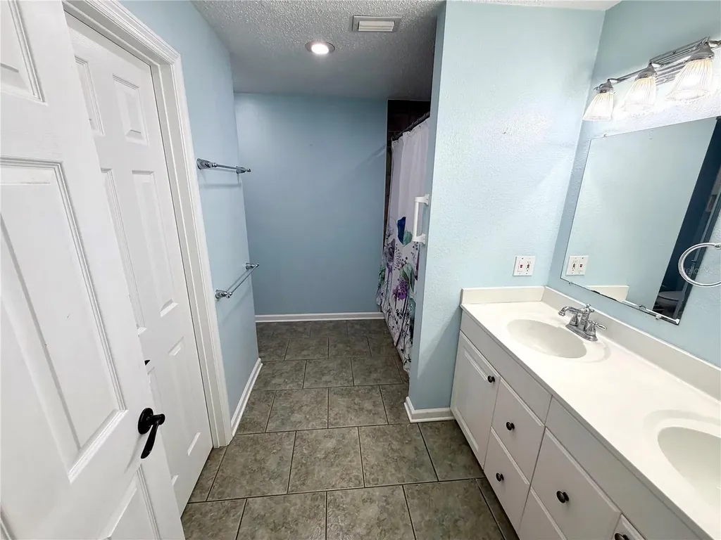 6322 Oak Square E Lakeland FL 33813