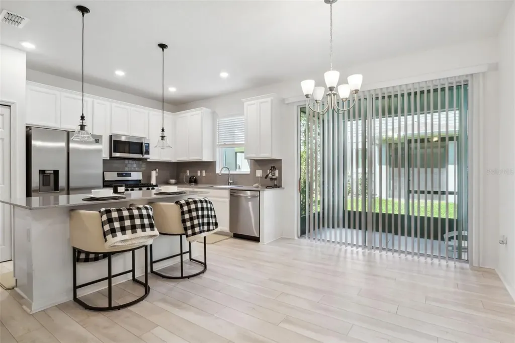 5732 Skytop Drive Lithia FL 33547