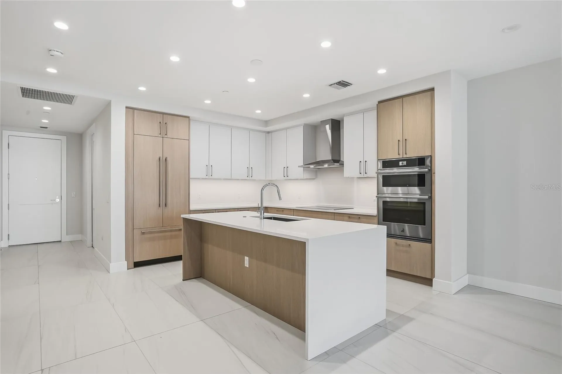 275 1st Avenue S St Petersburg FL 33701