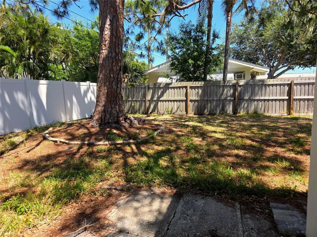 6931 Hibiscus Avenue S South Pasadena FL 33707
