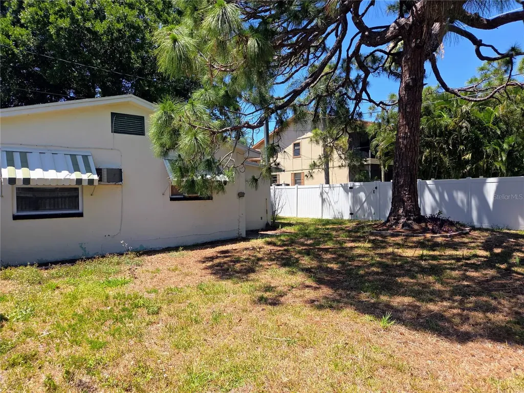 6931 Hibiscus Avenue S South Pasadena FL 33707