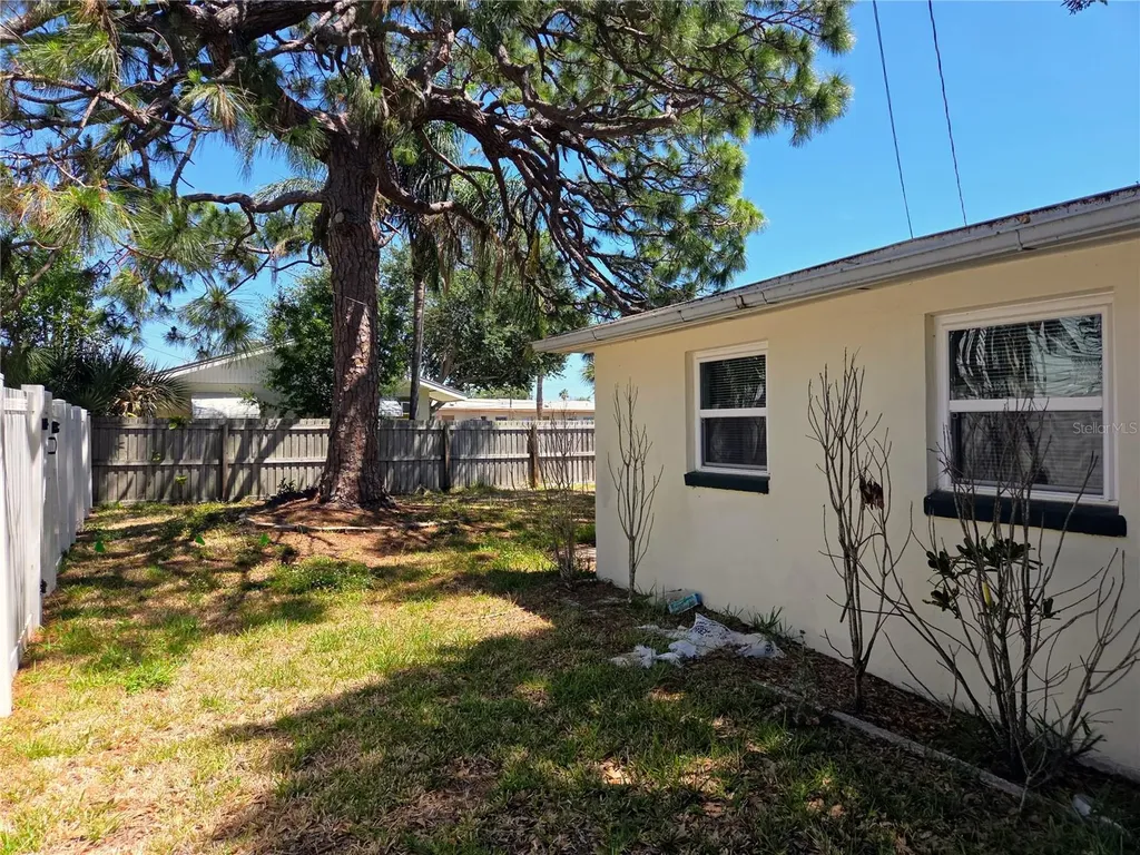 6931 Hibiscus Avenue S South Pasadena FL 33707