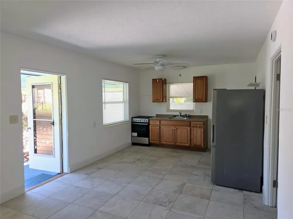 6931 Hibiscus Avenue S South Pasadena FL 33707