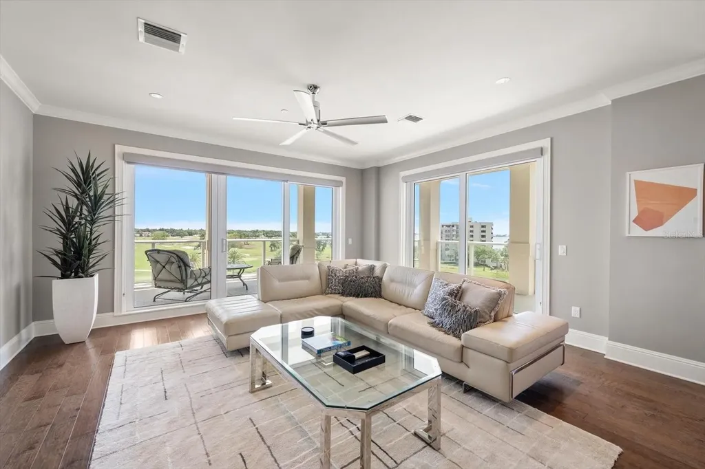 85 Belleview Boulevard Belleair FL 33756