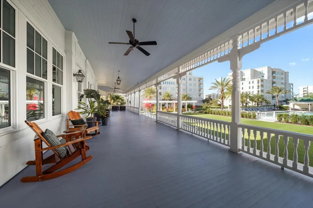 85 Belleview Boulevard Belleair FL 33756
