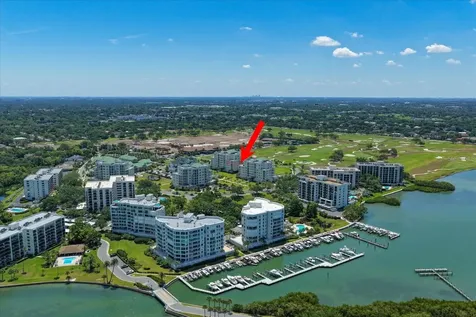 85 Belleview Boulevard Belleair FL 33756