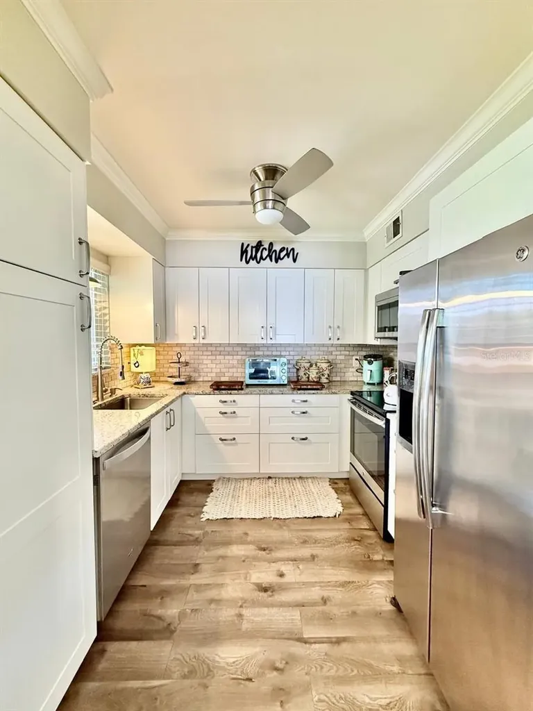 2233 Snead Avenue Dunedin FL 34698