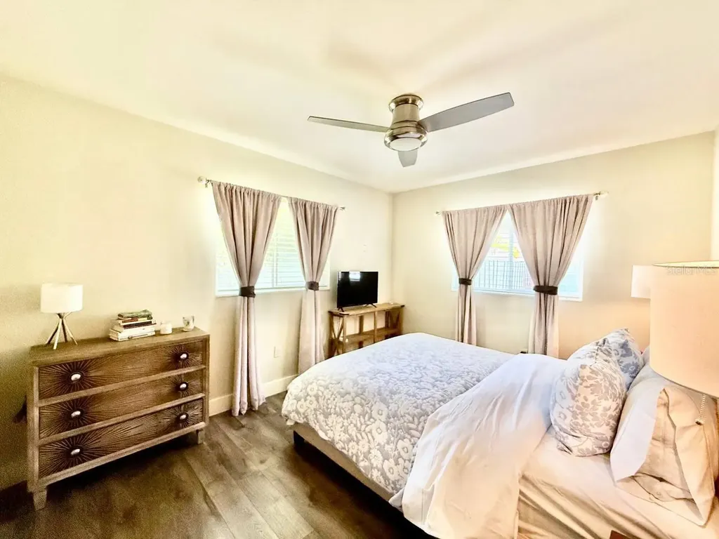 2233 Snead Avenue Dunedin FL 34698