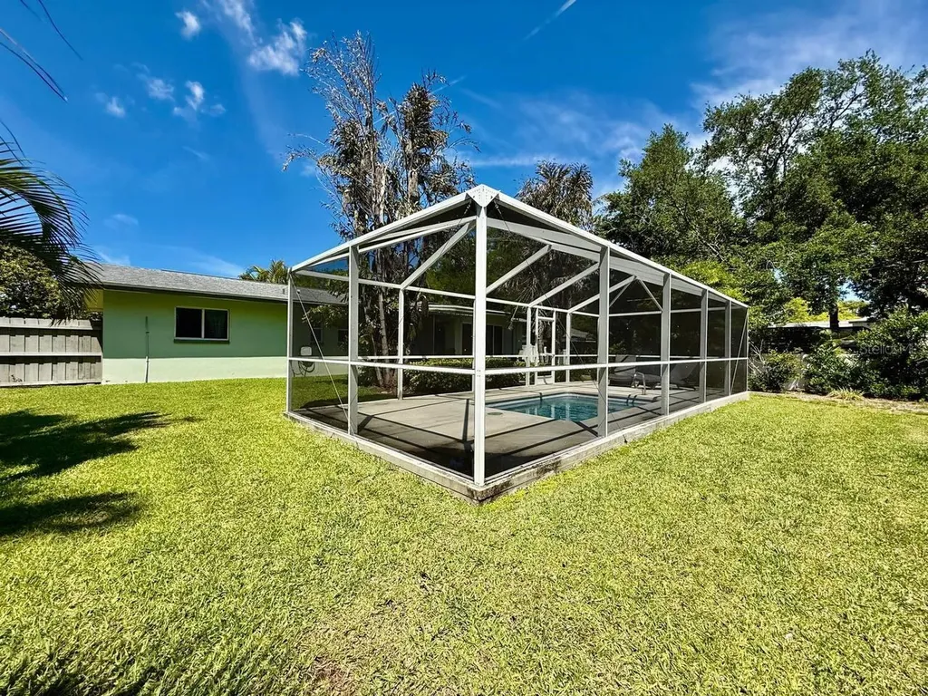 2233 Snead Avenue Dunedin FL 34698