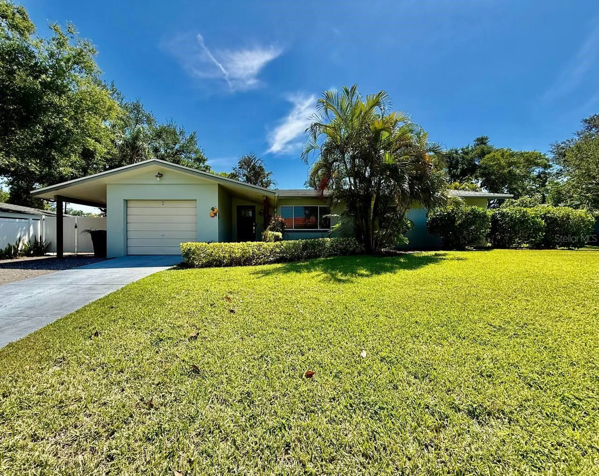 2233 Snead Avenue Dunedin FL 34698