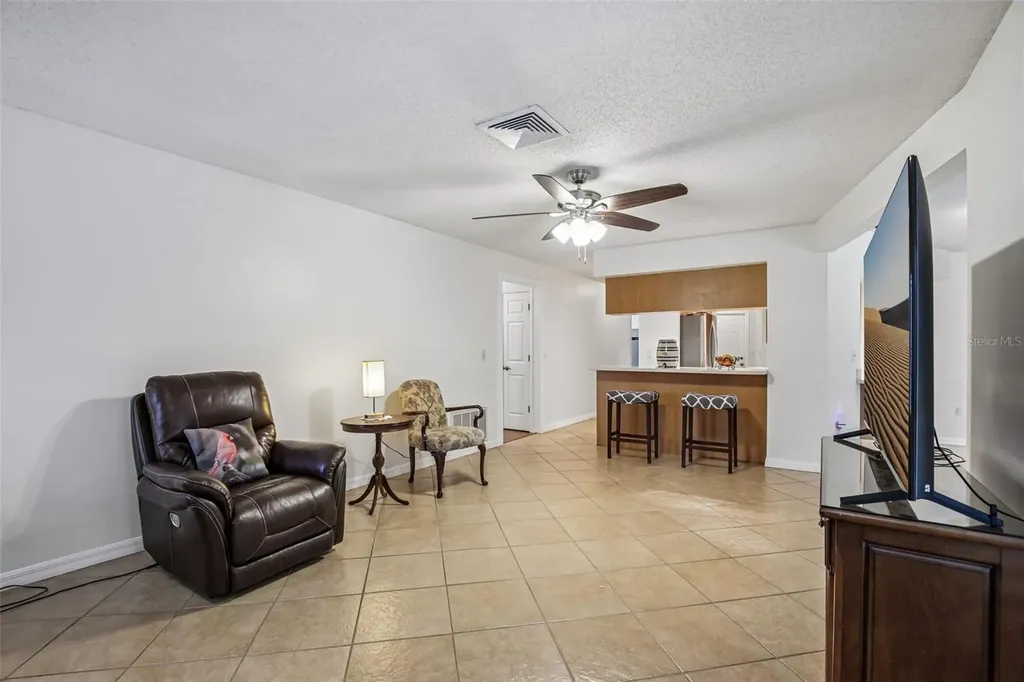 4541 Charing Cross Road Sarasota FL 34241
