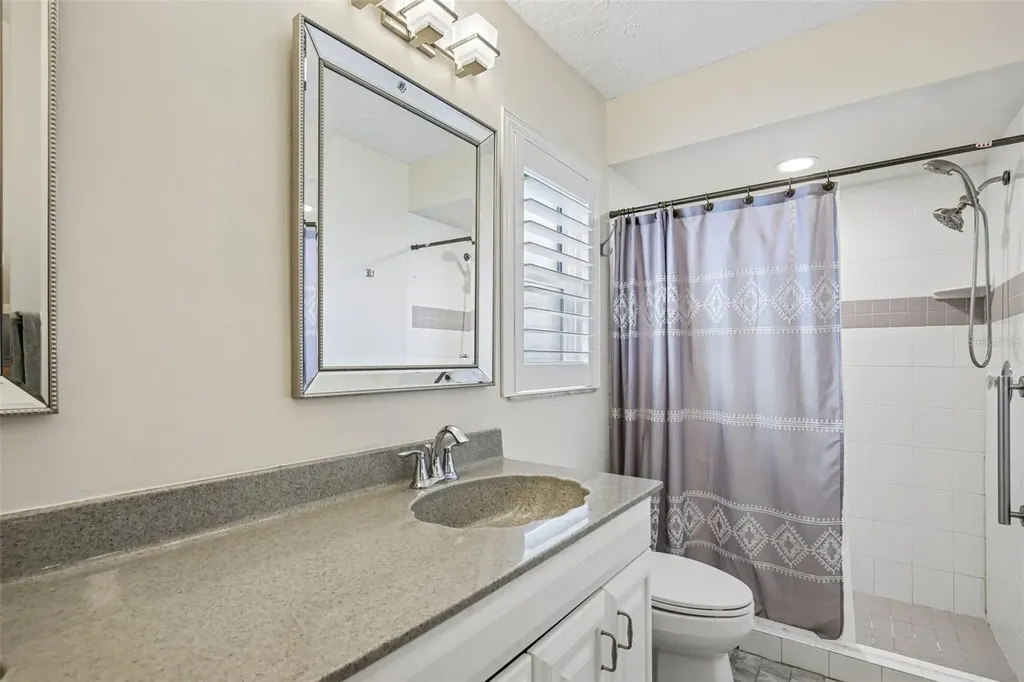 4541 Charing Cross Road Sarasota FL 34241