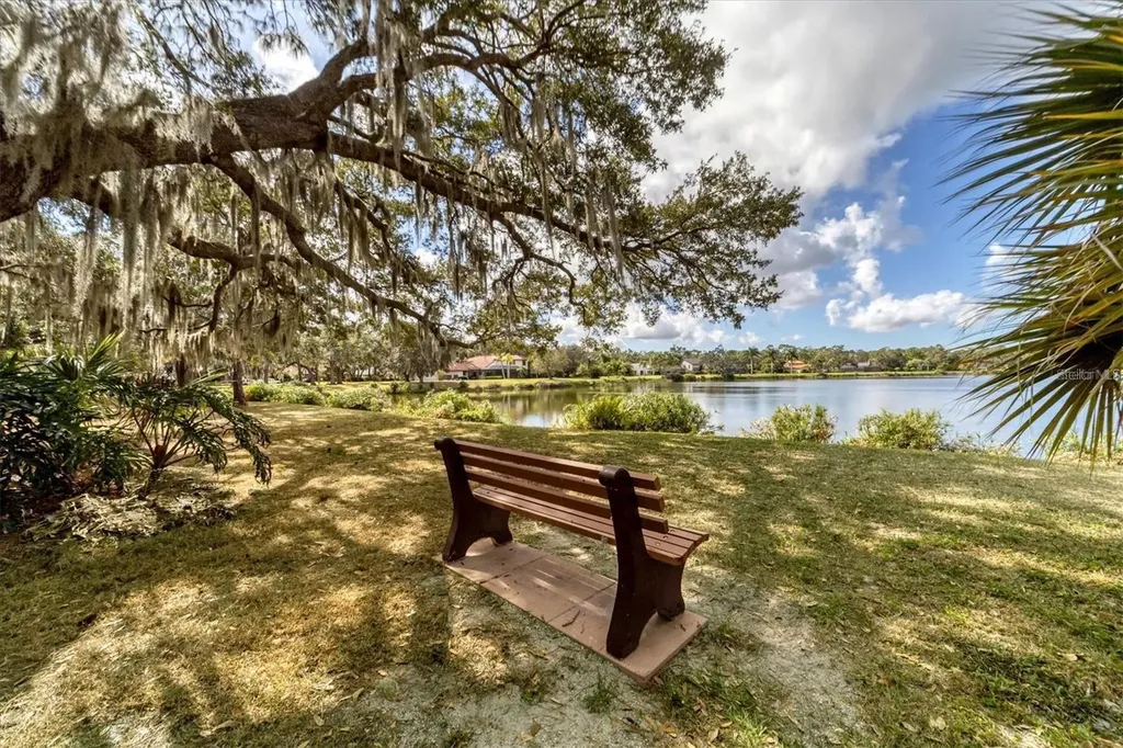4541 Charing Cross Road Sarasota FL 34241