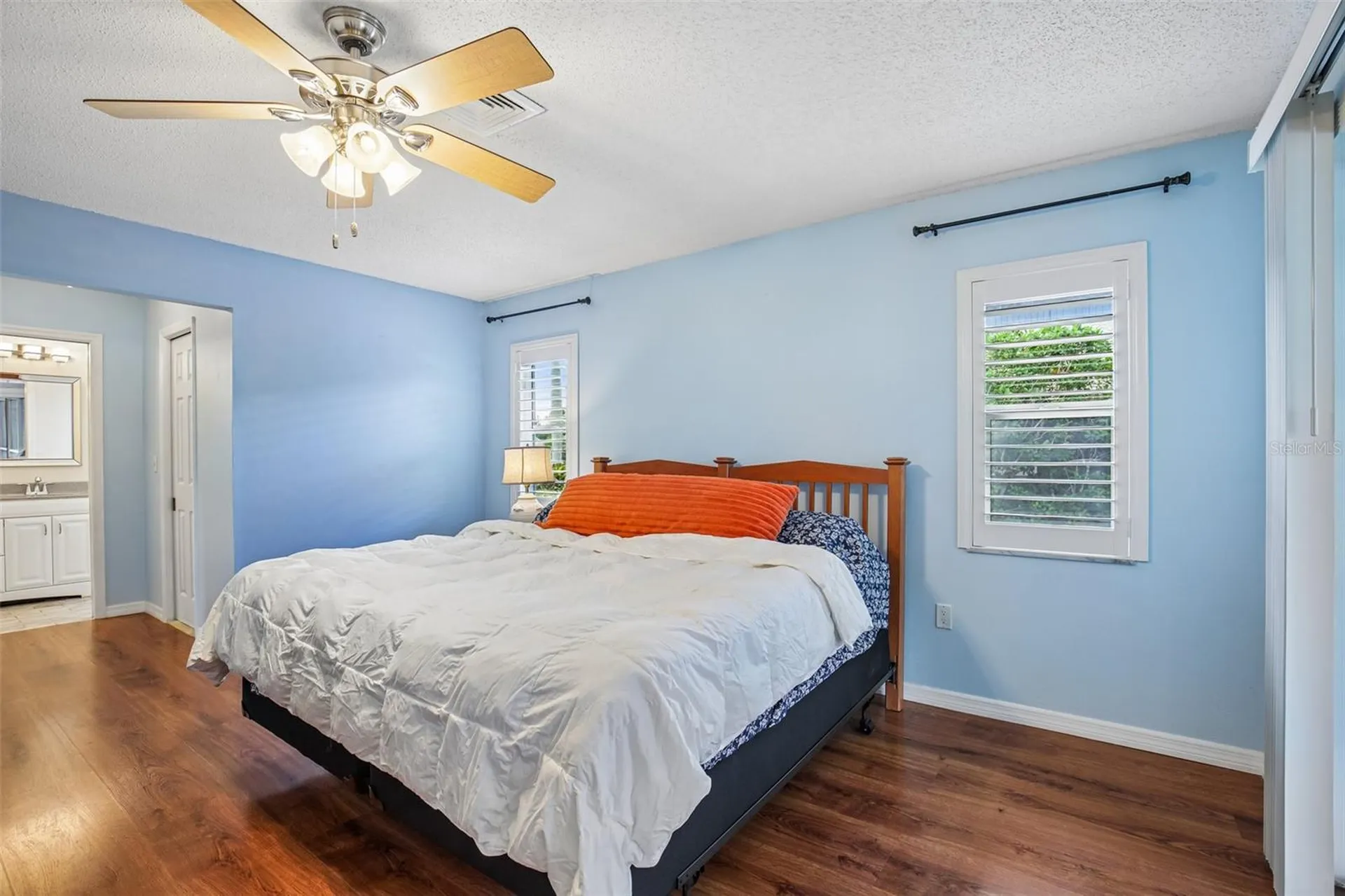 4541 Charing Cross Road Sarasota FL 34241