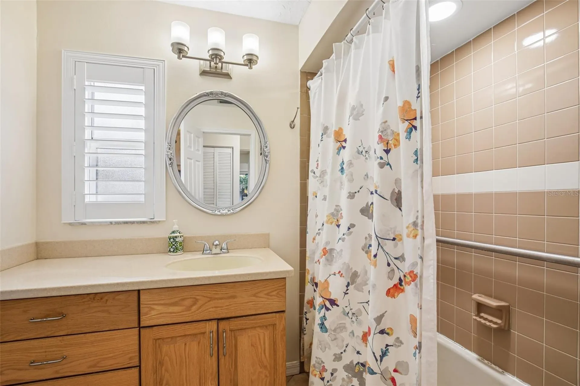 4541 Charing Cross Road Sarasota FL 34241