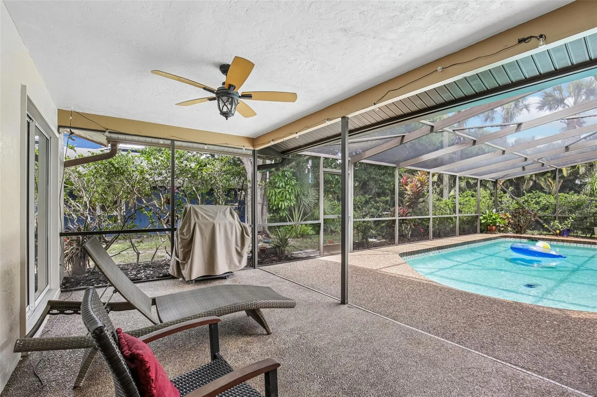 4541 Charing Cross Road Sarasota FL 34241