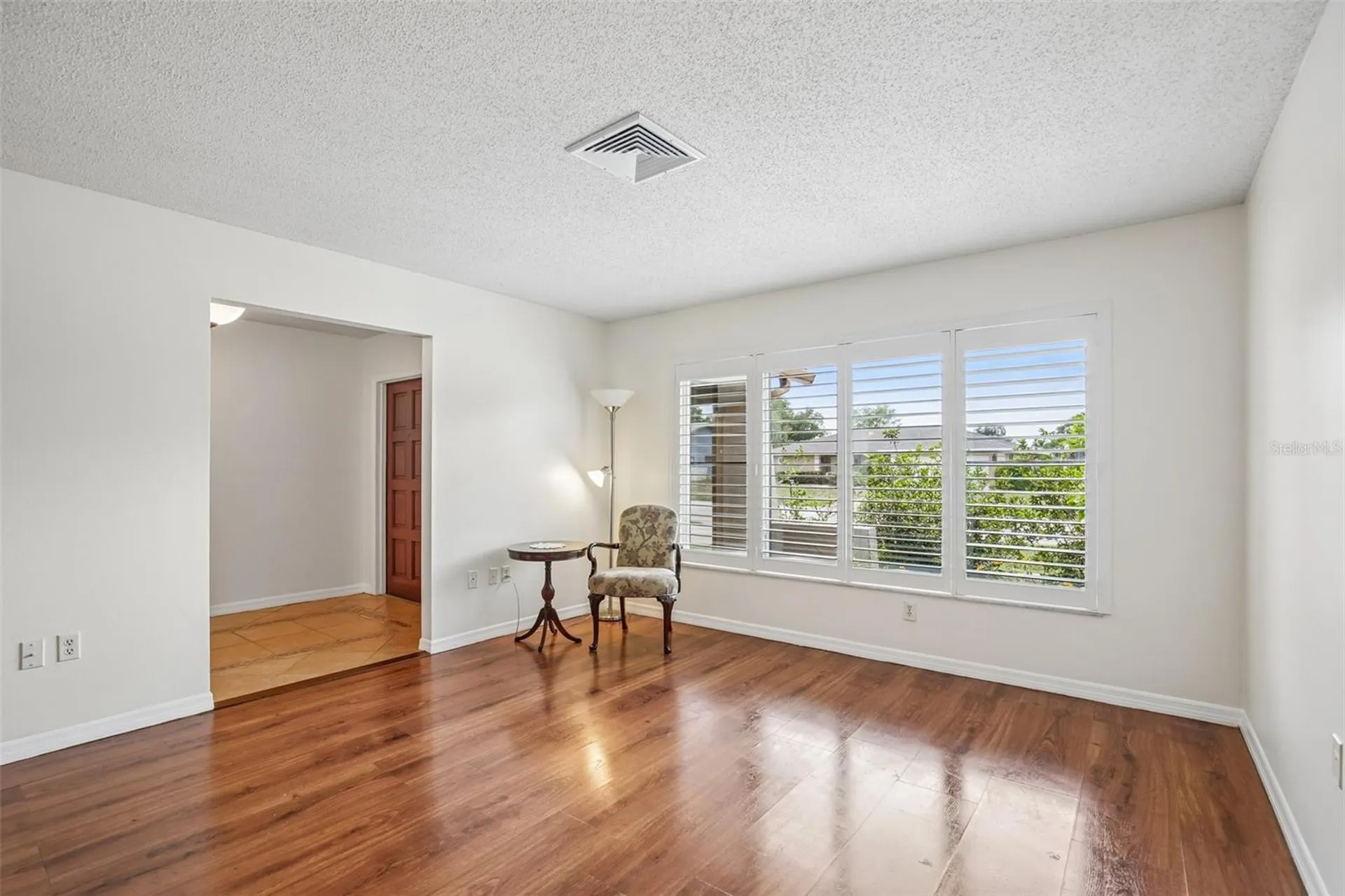 4541 Charing Cross Road Sarasota FL 34241