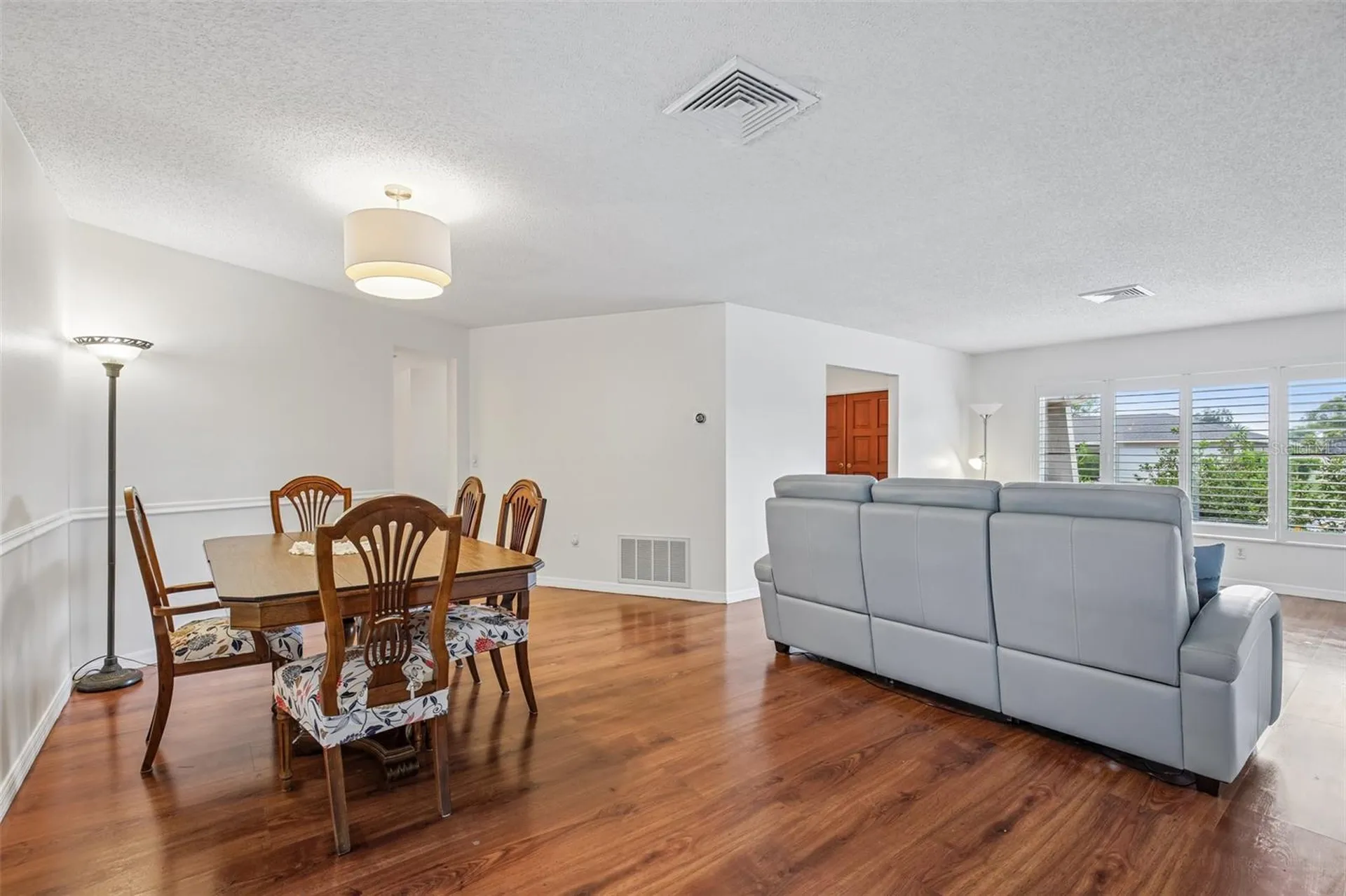 4541 Charing Cross Road Sarasota FL 34241