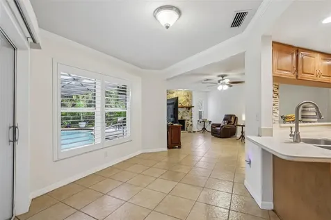 4541 Charing Cross Road Sarasota FL 34241