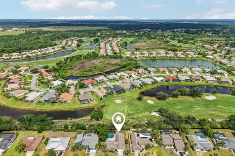 4541 Charing Cross Road Sarasota FL 34241