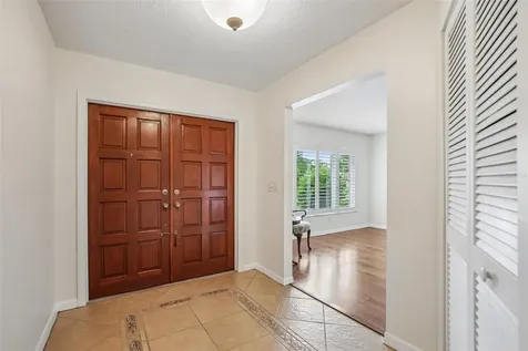 4541 Charing Cross Road Sarasota FL 34241