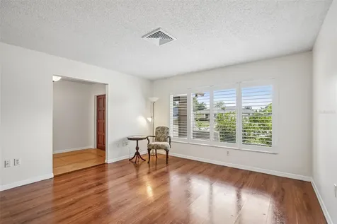 4541 Charing Cross Road Sarasota FL 34241