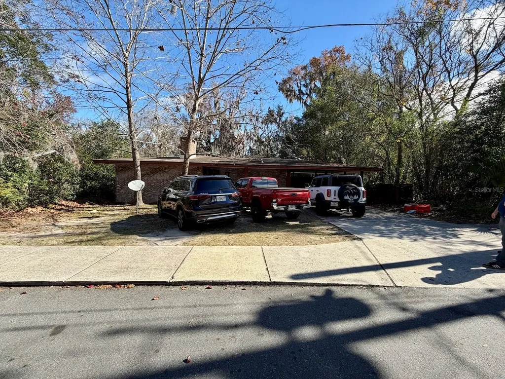 111 SW 23rd Terrace Gainesville FL 32607