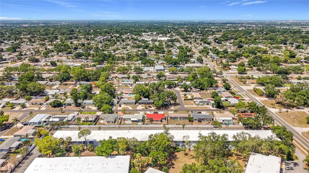 5860 43rd Terrace N Kenneth City FL 33709