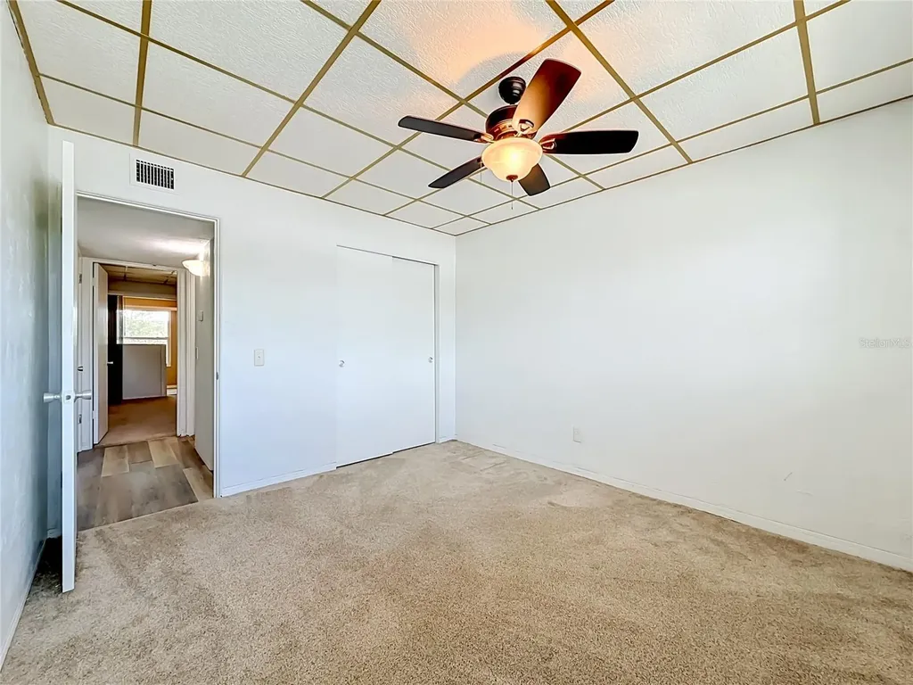 5860 43rd Terrace N Kenneth City FL 33709