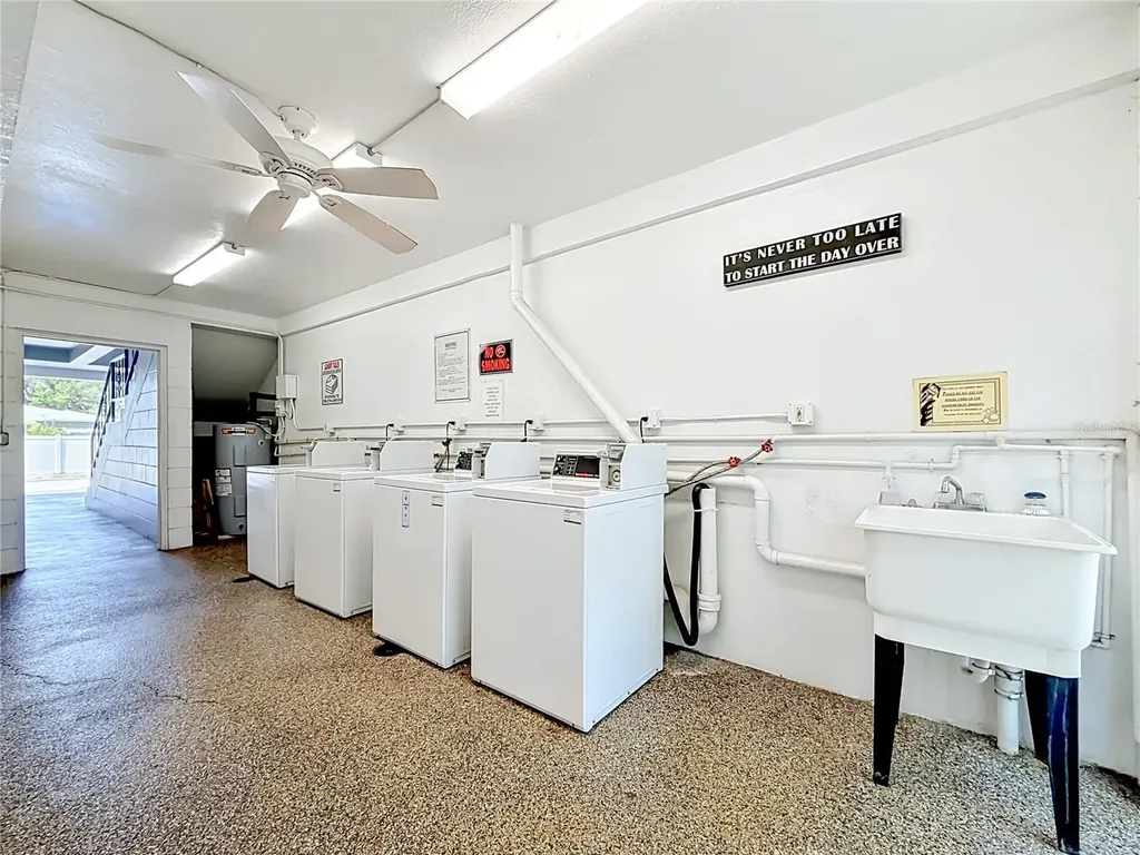5860 43rd Terrace N Kenneth City FL 33709