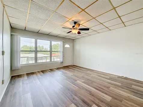 5860 43rd Terrace N Kenneth City FL 33709