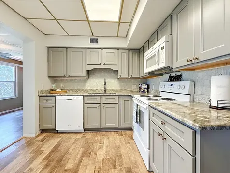 5860 43rd Terrace N Kenneth City FL 33709