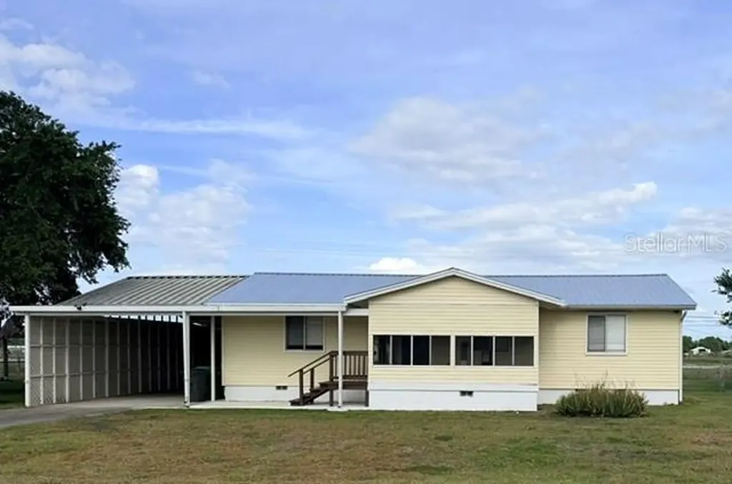 1806 John Road Clewiston FL 33440