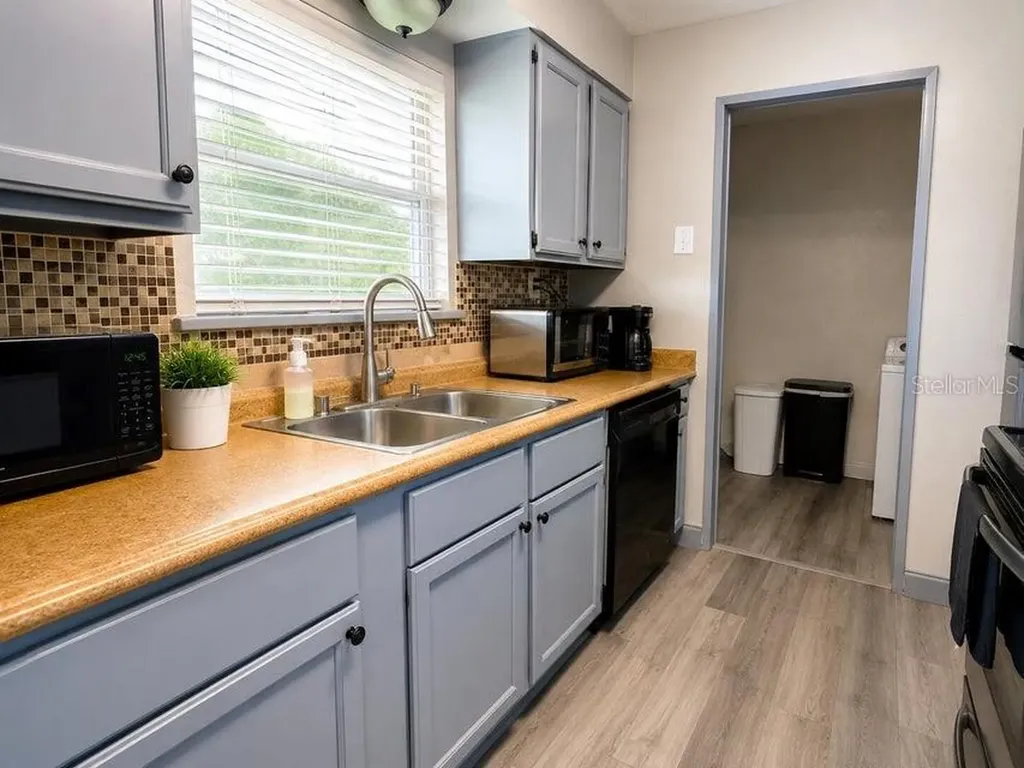 1806 John Road Clewiston FL 33440
