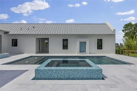 402 N Pollard Street Oakland FL 34760