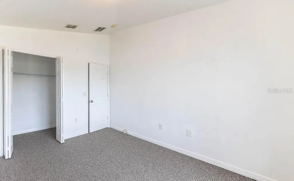 678 Captiva Circle Kissimmee FL 34741